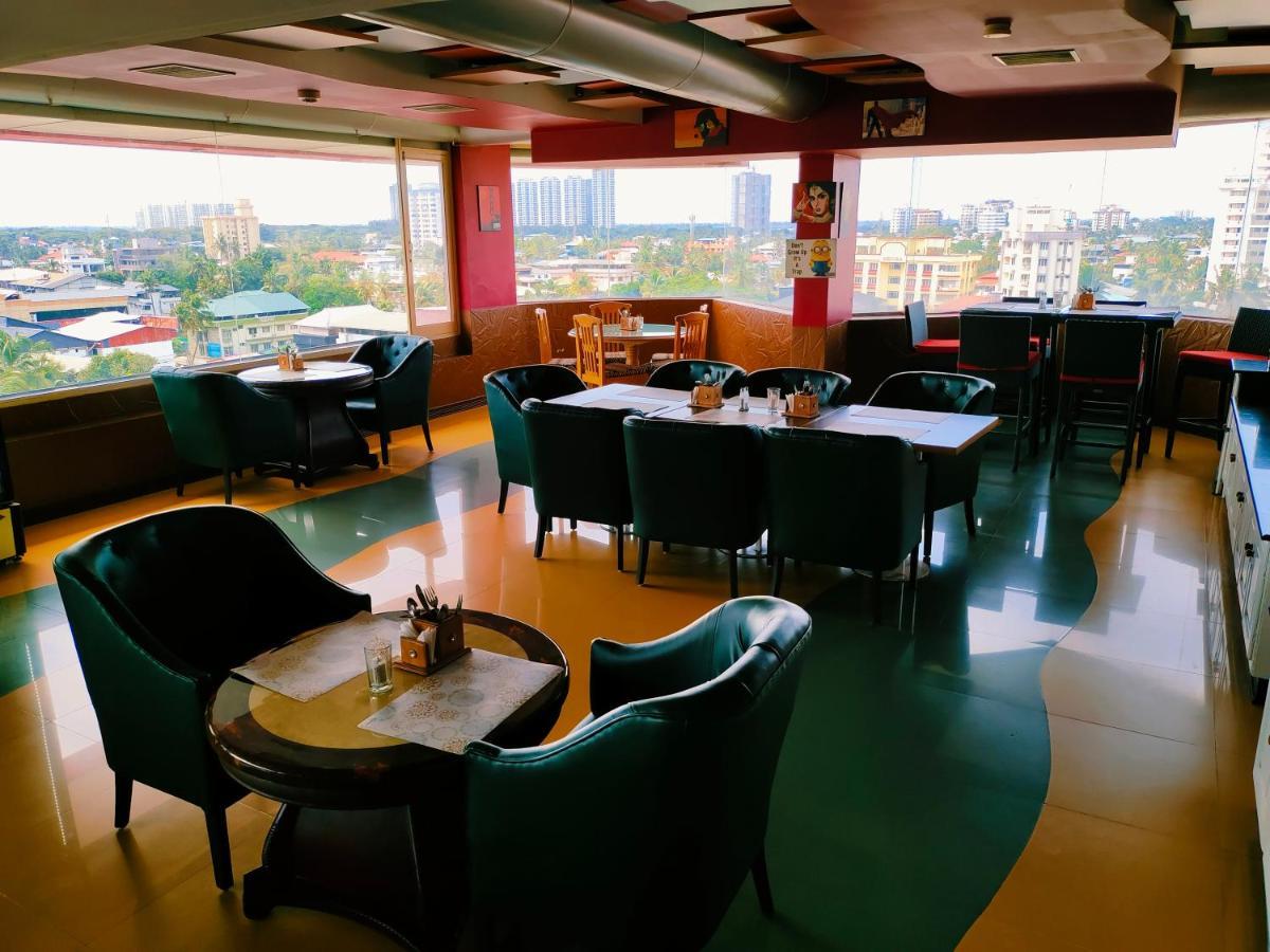 Presidency Kochi City Centre Eksteriør billede