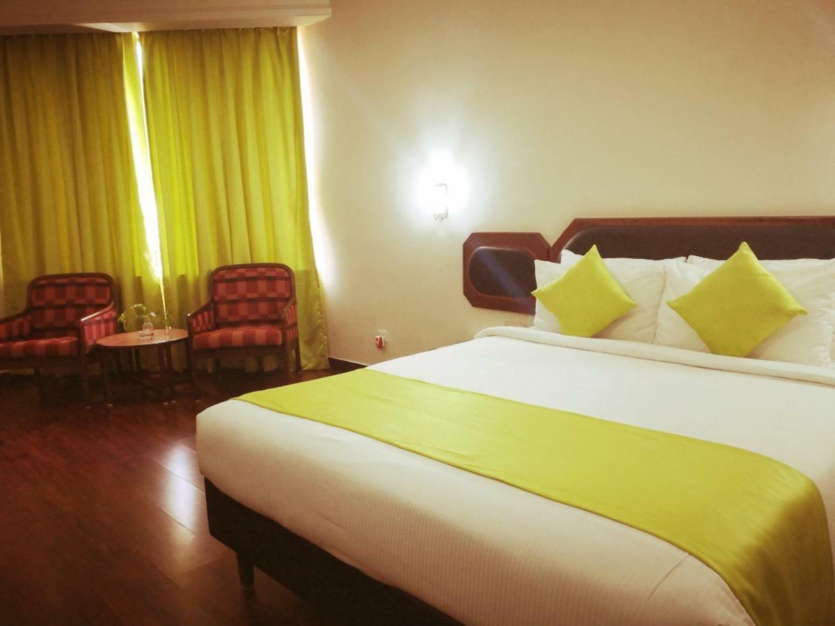 Presidency Kochi City Centre Eksteriør billede